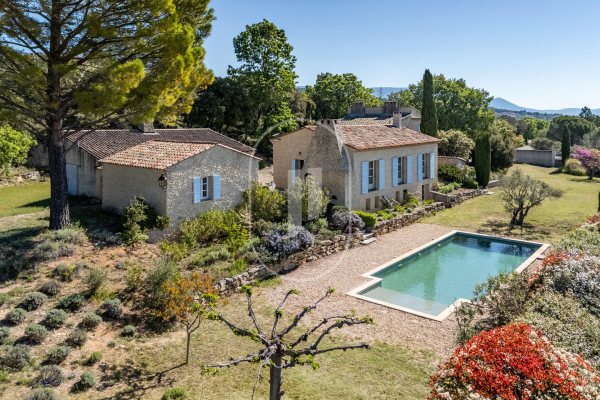 Maison de luxe à vendre à Saint Saturnin les Apt, 1 380 000 €, Photo 1