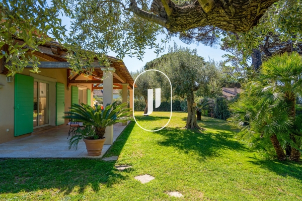 Maison de luxe à vendre à Saint-Tropez, 4 450 000 €, Photo 1
