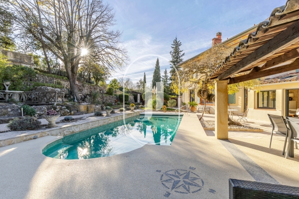 Luxury House for sale in Aix-en-Provence, 1 590 000 €, Photo 1