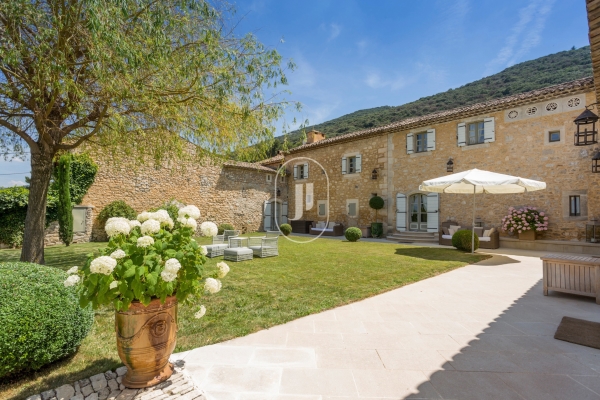 Luxury House for sale in Bonnieux, 2 690 000 €, Photo 2