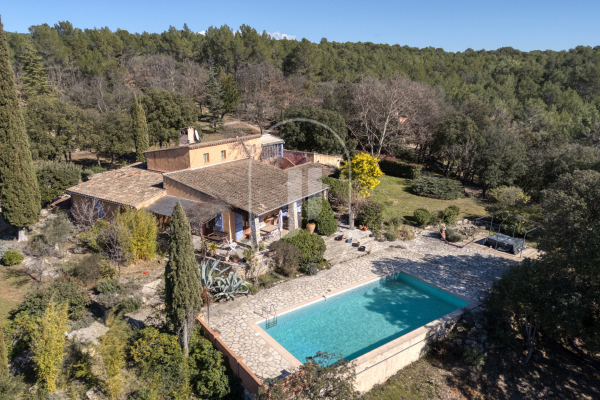 Luxury House for sale in Entrecasteaux, 1 050 000 €, Photo 2