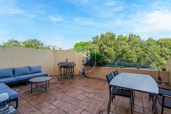 Appartement de luxe à vendre à Grimaud, 449 000 €, Photo 2