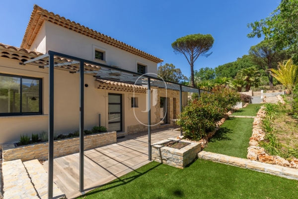 Maison de luxe à vendre à Grimaud, 1 341 000 €, Photo 2