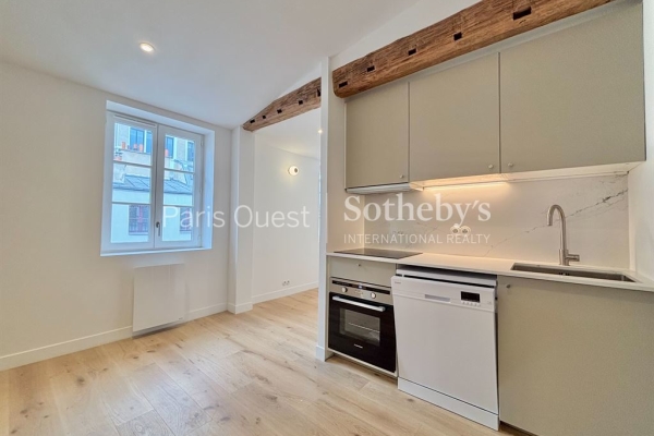 Luxury Apartment for sale in Paris 3Ème, 490 000 €, Photo 3
