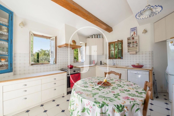 Maison de luxe à vendre à Gordes, 995 000 €, Photo 3