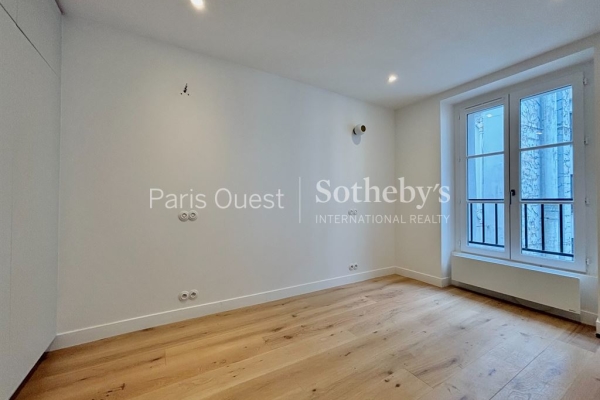 Luxury Apartment for sale in Paris 3Ème, 520 000 €, Photo 4