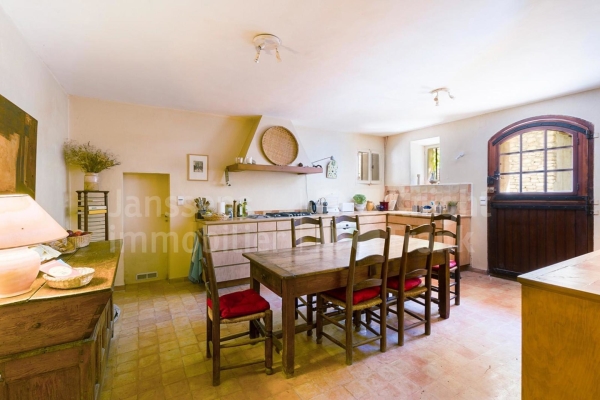 Maison de luxe à vendre à Gordes, 1 750 000 €, Photo 4