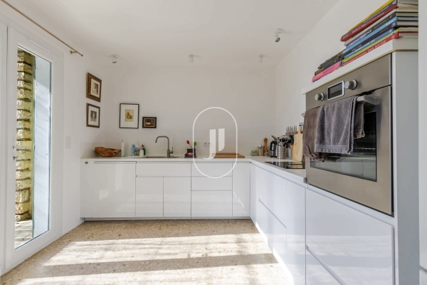Maison de luxe à vendre à Viens, 539 000 €, Photo 4