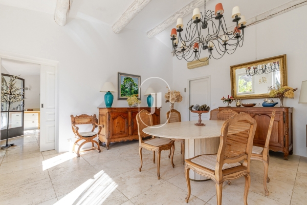 Luxury House for sale in Cucuron, 1 690 000 €, Photo 5