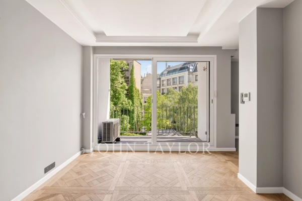 Luxury Apartment for sale in Paris 8ème, 695 000 €, Photo 5
