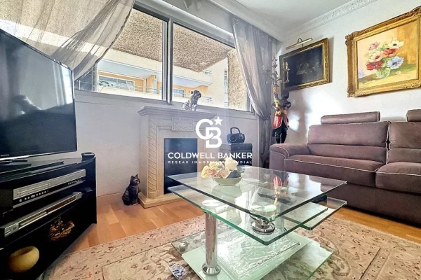 Luxury Apartment for sale in Saint-Raphaël, 395 000 €, Photo 6