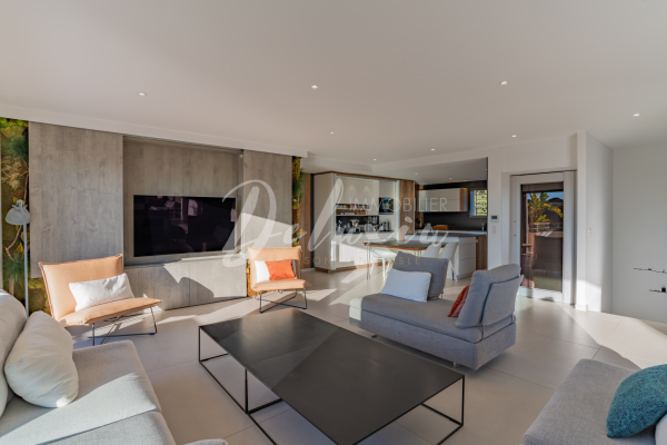 Luxury Apartment for sale in Saint-Raphaël, 1 650 000 €, Photo 7