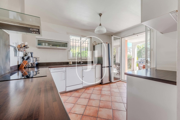 Luxury House for sale in Aix-en-Provence, 1 580 000 €, Photo 7