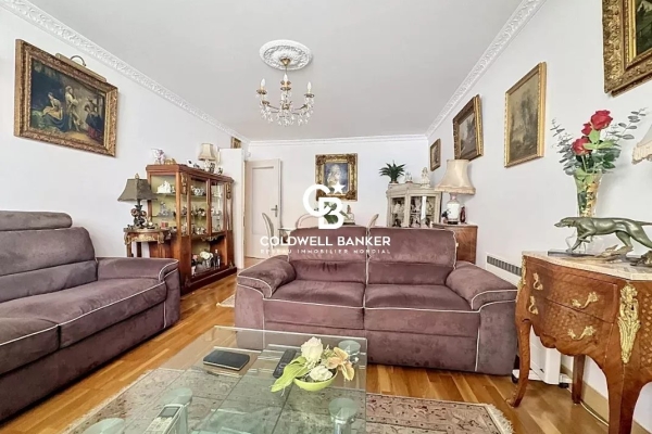 Luxury Apartment for sale in Saint-Raphaël, 395 000 €, Photo 7
