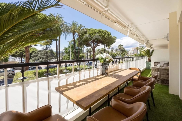 Luxury Apartment for sale in Cannes, 2 650 000 €, Photo 1