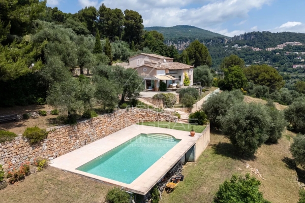 Luxury House for sale in Grasse, 1 590 000 €, Photo 1