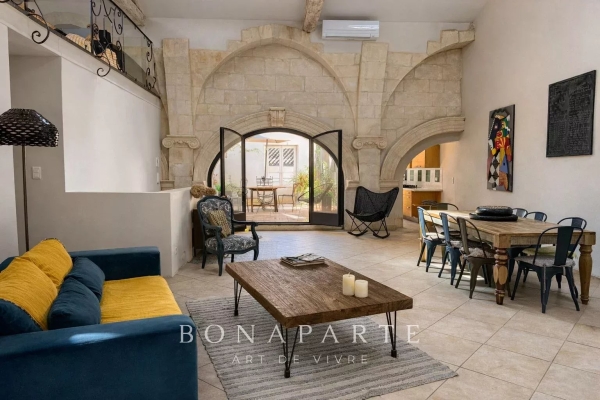 Appartement de luxe à vendre à Saint-Rémy-de-Provence, 790 000 €, Photo 1