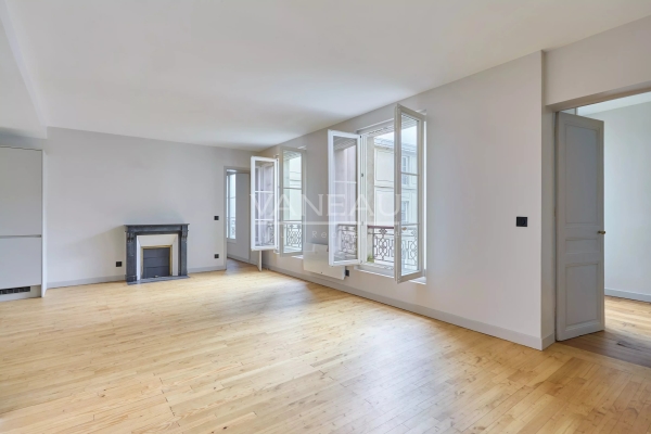 Appartement de luxe à vendre à Paris 7Ème, 1 070 000 €, Photo 3