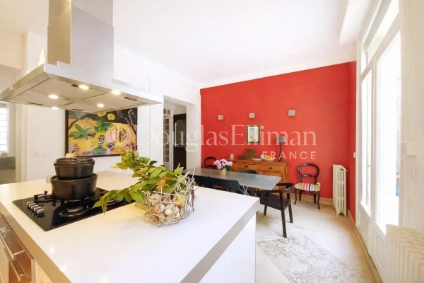 Luxury House for sale in Bordeaux, 879 000 €, Photo 3