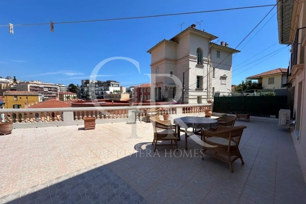 Appartement de luxe à vendre à Menton, 390 000 €, Photo 3
