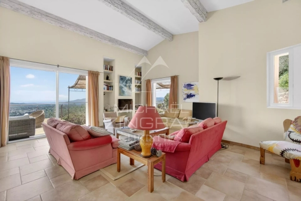 Luxury House for sale in Grasse, 1 590 000 €, Photo 4