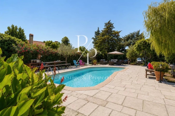 Maison de luxe à vendre à Mougins, 990 000 €, Photo 4