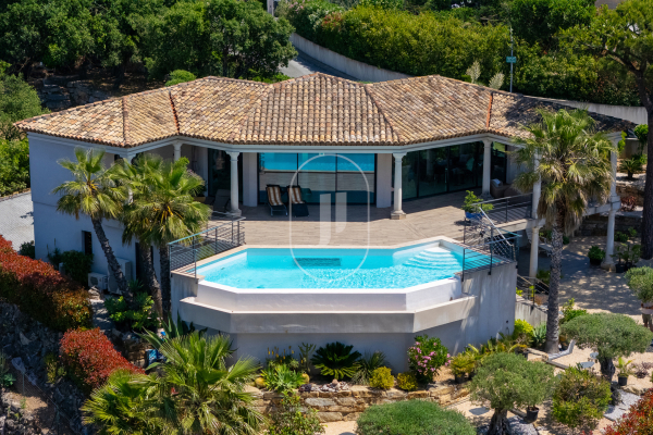 Maison de luxe à vendre à Sainte-Maxime, 1 795 000 €, Photo 1