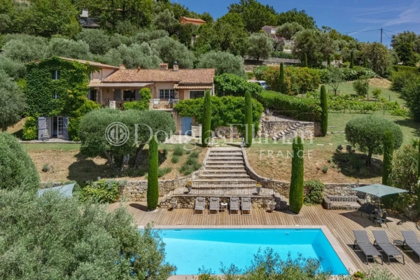 Luxury House for sale in Châteauneuf-Grasse, 2 290 000 €, Photo 1