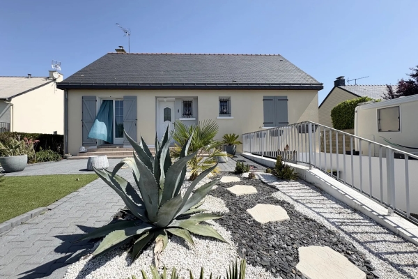 Maison de luxe à vendre à Saint-Clément-de-La-Place, 285 000 €, Photo 1