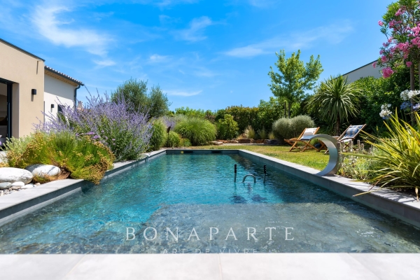Maison de luxe à vendre à Saint-Rémy-de-Provence, 1 365 000 €, Photo 1