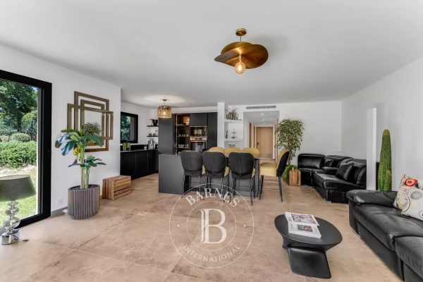 Appartement de luxe à vendre à Grimaud, 998 000 €, Photo 2