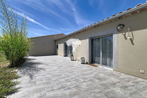 Maison de luxe à vendre à Saint Saturnin les Apt, 530 000 €, Photo 2