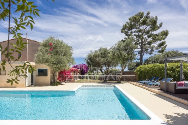 Luxury House for sale in Antibes, 1 490 000 €, Photo 3