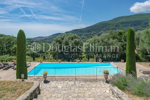 Maison de luxe à vendre à Châteauneuf-Grasse, 2 290 000 €, Photo 3