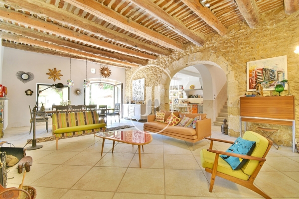 Maison de luxe à vendre à Salon-de-Provence, 1 325 000 €, Photo 3