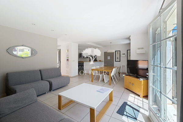 Maison de luxe à vendre à Saint Saturnin les Apt, 445 000 €, Photo 7