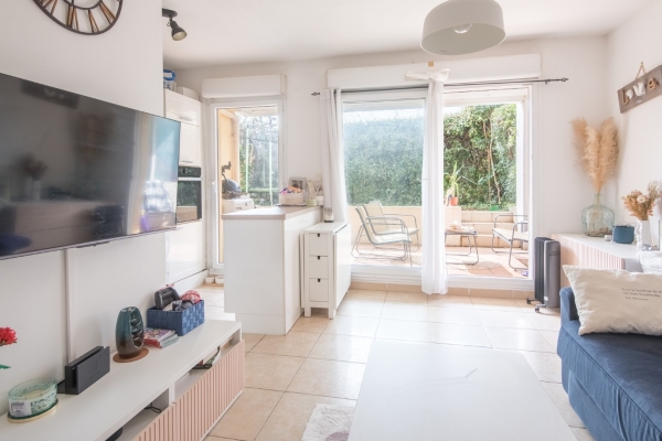 Appartement de luxe à vendre à Nice, 250 000 €, Photo 2