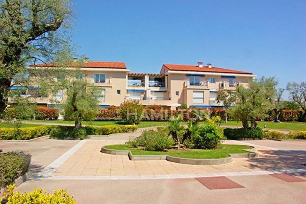 Luxury Apartment for sale in Antibes, 599 000 €, Photo 1
