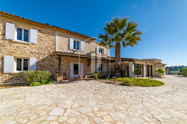Luxury House for sale in Connaux, 575 000 €, Photo 1