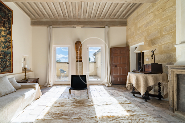 Maison de luxe à vendre à Uzès, 2 350 000 €, Photo 2