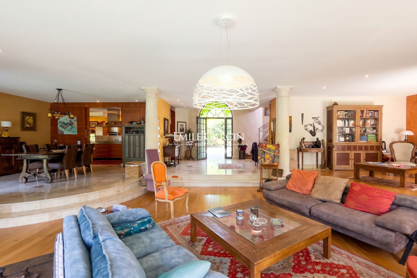 Maison de luxe à vendre à Marseille 12ème, 2 490 000 €, Photo 3
