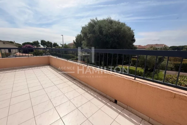 Luxury Apartment for sale in Antibes, 568 000 €, Photo 3