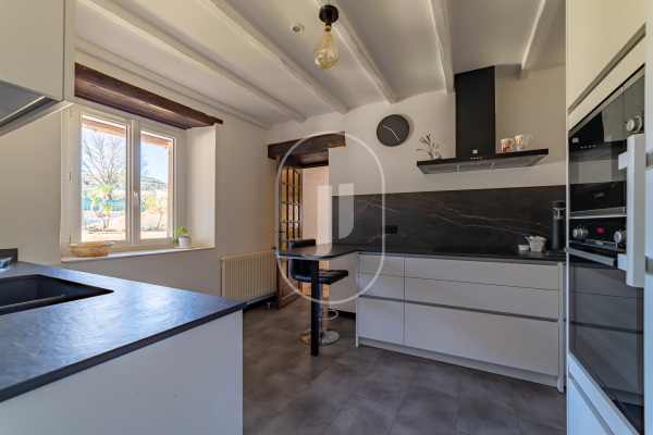 Maison de luxe à vendre à Uzès, 575 000 €, Photo 4