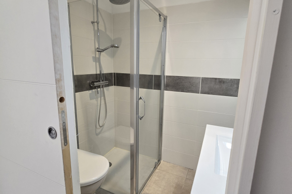 Maison de luxe à vendre à Nîmes, 115 000 €, Photo 4
