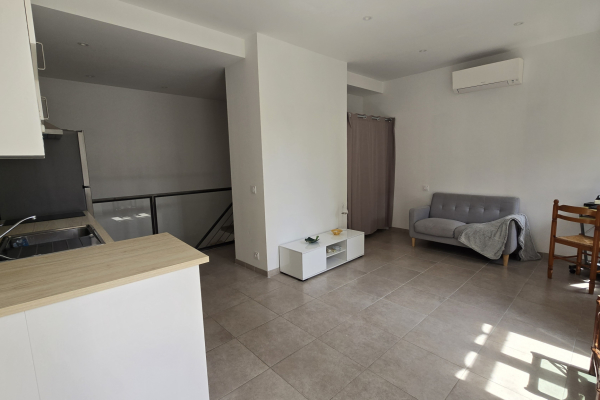 Maison de luxe à vendre à Nîmes, 115 000 €, Photo 5