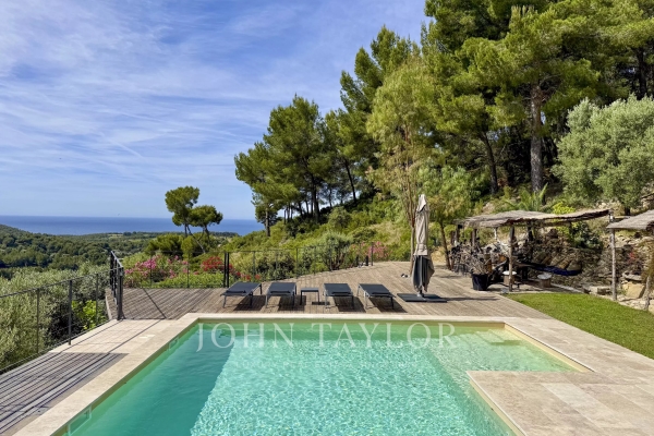 Maison de luxe à vendre à Saint-Cyr-sur-Mer, 2 290 000 €, Photo 2