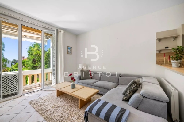 Luxury Apartment for sale in Beaulieu-sur-Mer, 659 000 €, Photo 2