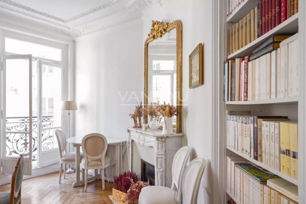 Luxury Apartment for sale in Paris 16Ème, 915 000 €, Photo 2