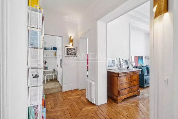 Luxury Apartment for sale in Paris 16Ème, 915 000 €, Photo 5