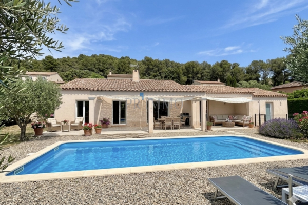 Maison de luxe à vendre à Salernes, 470 000 €, Photo 1